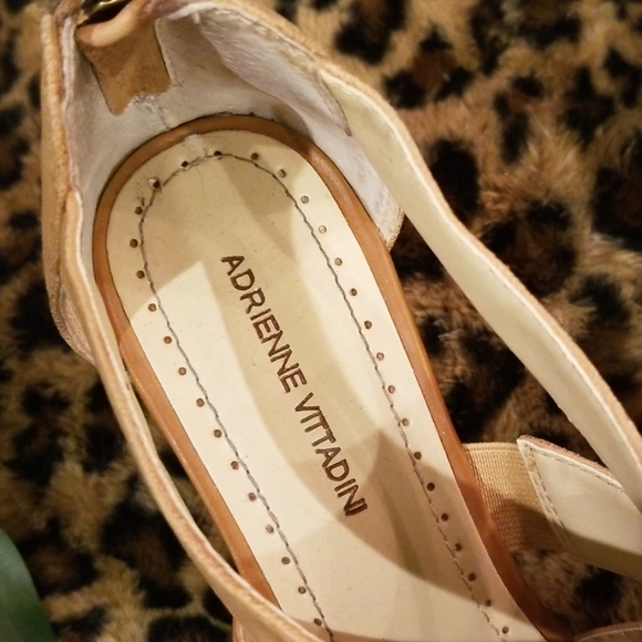 Adrienne Vittadini Zip-Up Beige Cork Wedges - Picture 3 of 4